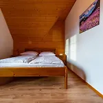 Widokowa Gorka * Czerwienne